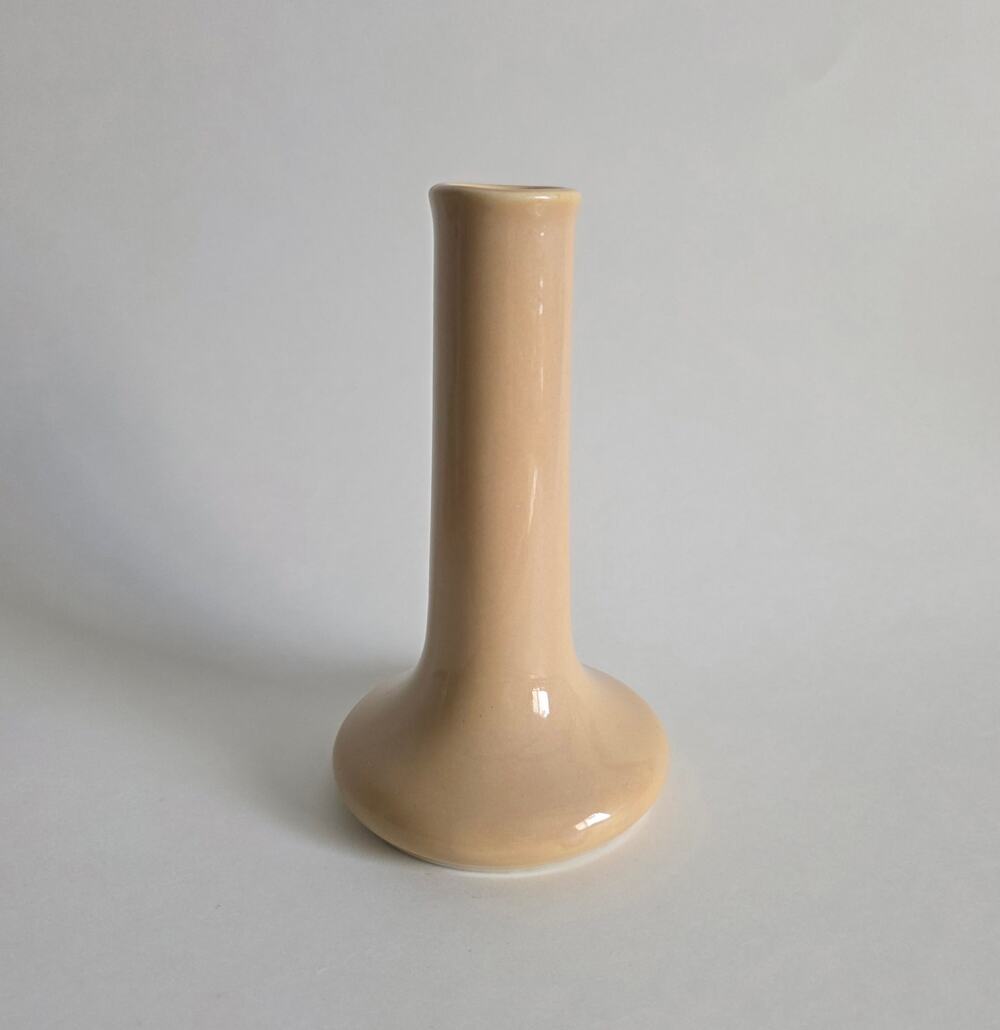 Hall China 631 1/2 Peach Bud Vase Ceramic Pottery Made in USA Vintage